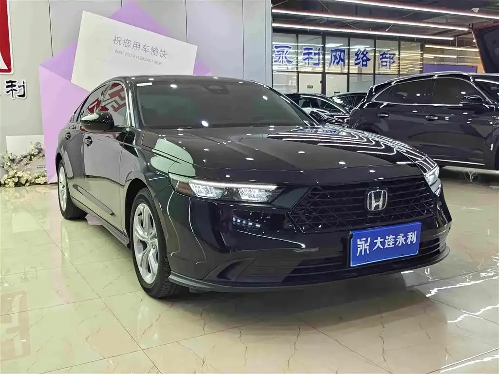 Honda Accord — фото 9