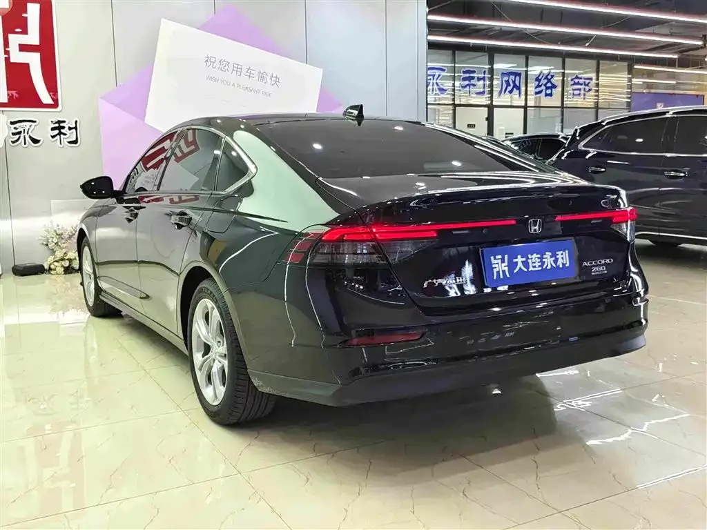 Honda Accord — фото 5