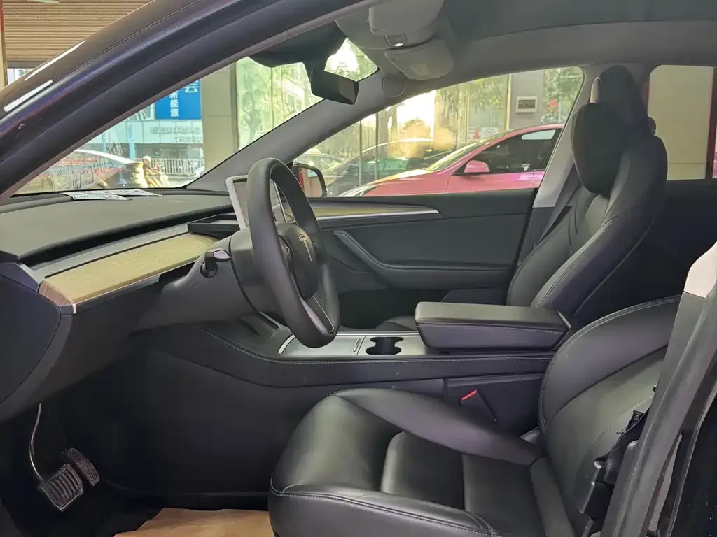Tesla Model Y 2022 из CN, фото 10
