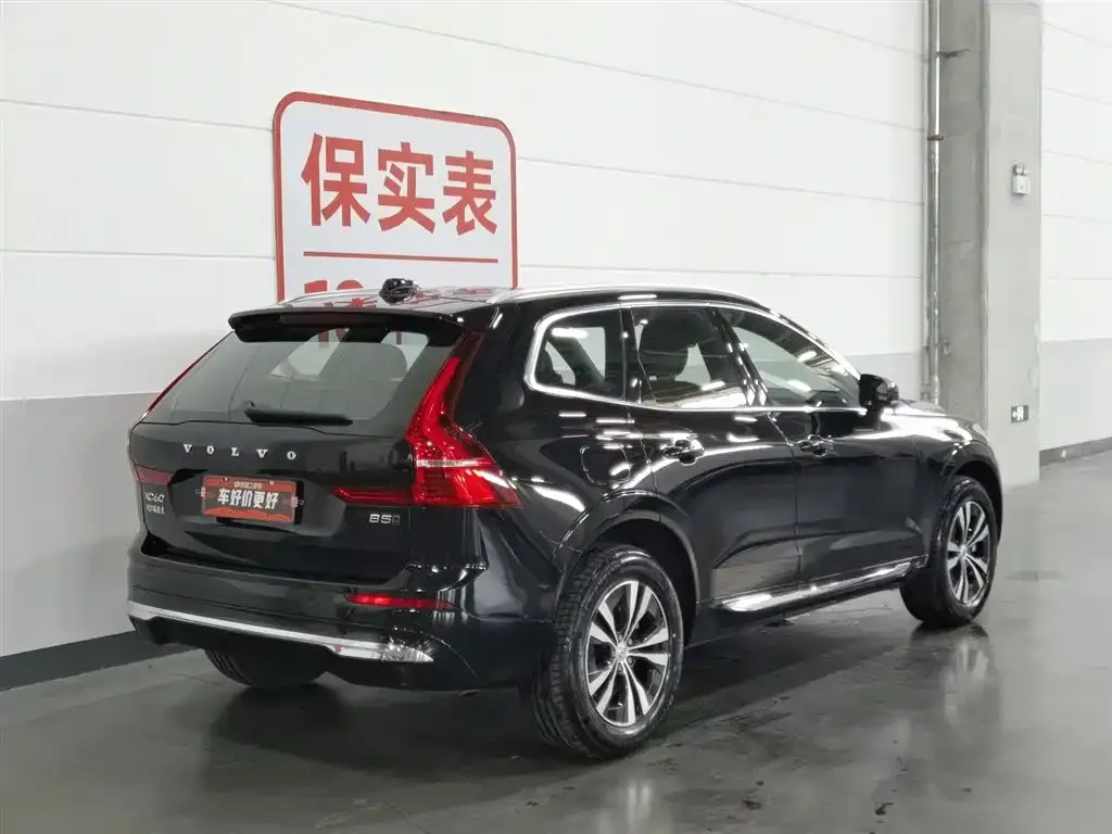 Volvo XC60 — фото 9