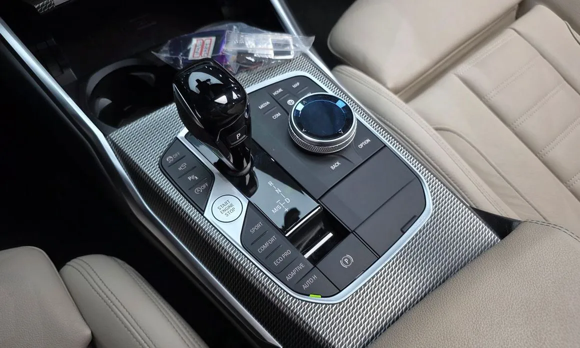 BMW 3-Series 2021 из KR, фото 4