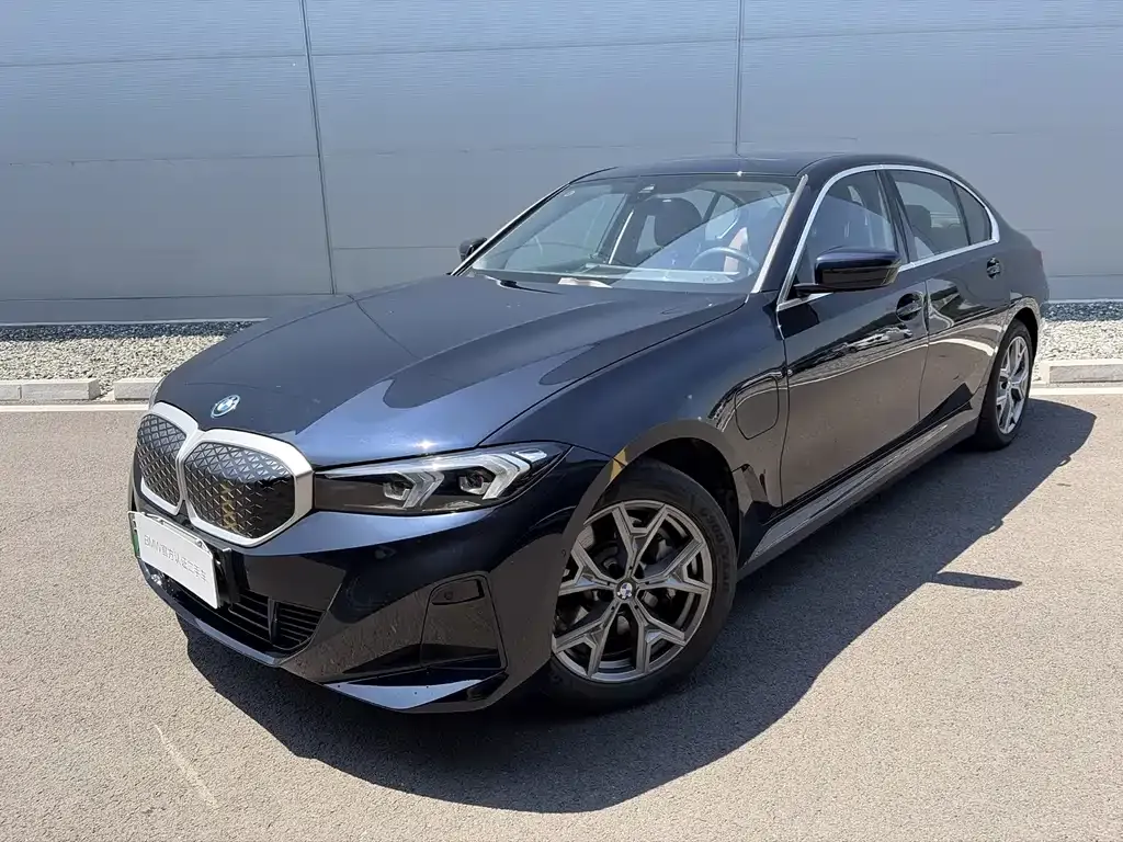 BMW i3 — фото 1