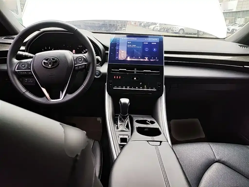 Toyota Avalon — фото 2