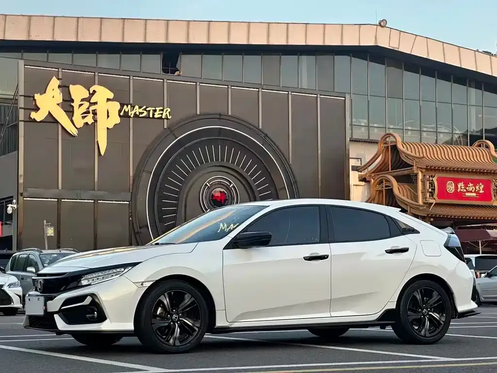 Honda Civic — фото 1