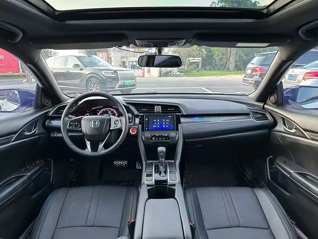 Honda Civic — фото 5