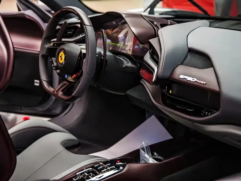 Ferrari SF90 — фото 9