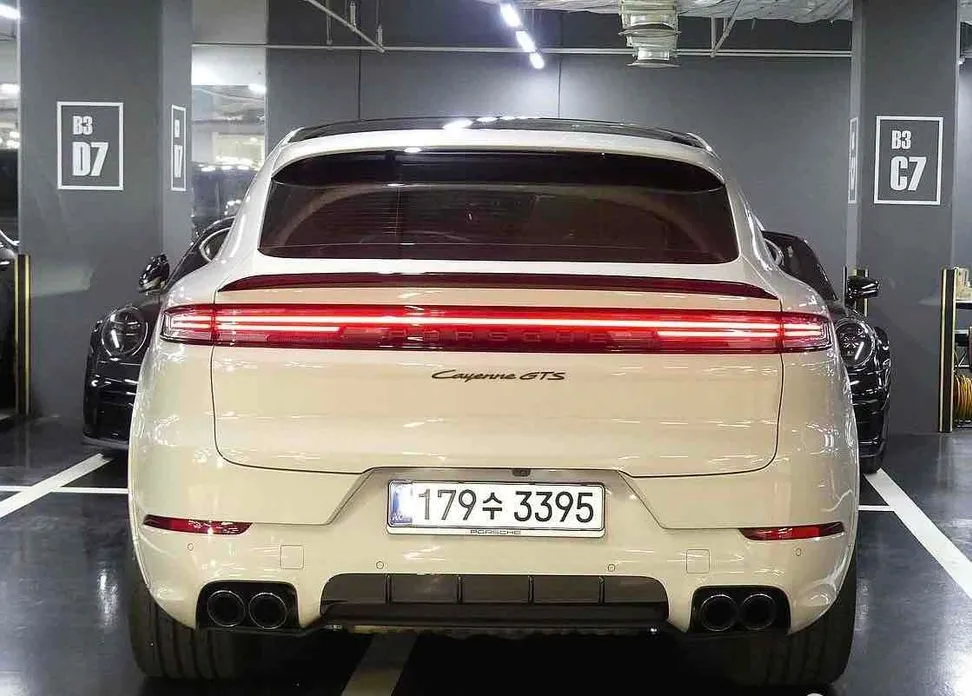 Porsche Cayenne 2025 из KR, фото 8