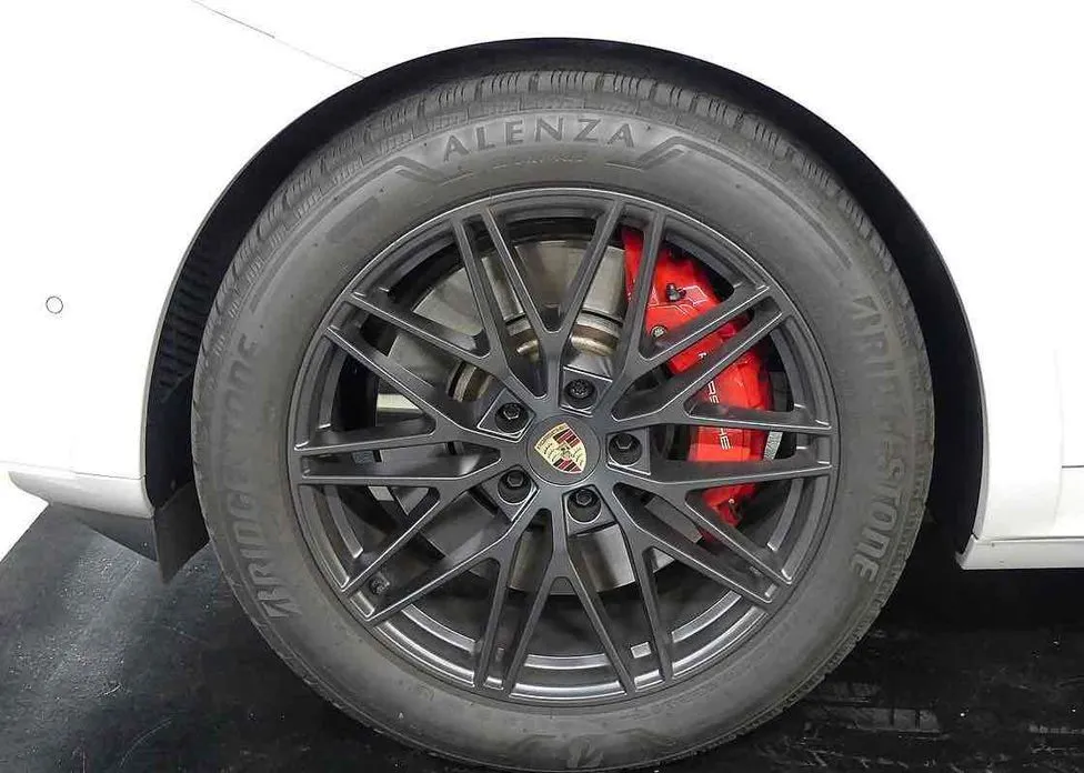 Porsche Cayenne 2025 из KR, фото 10