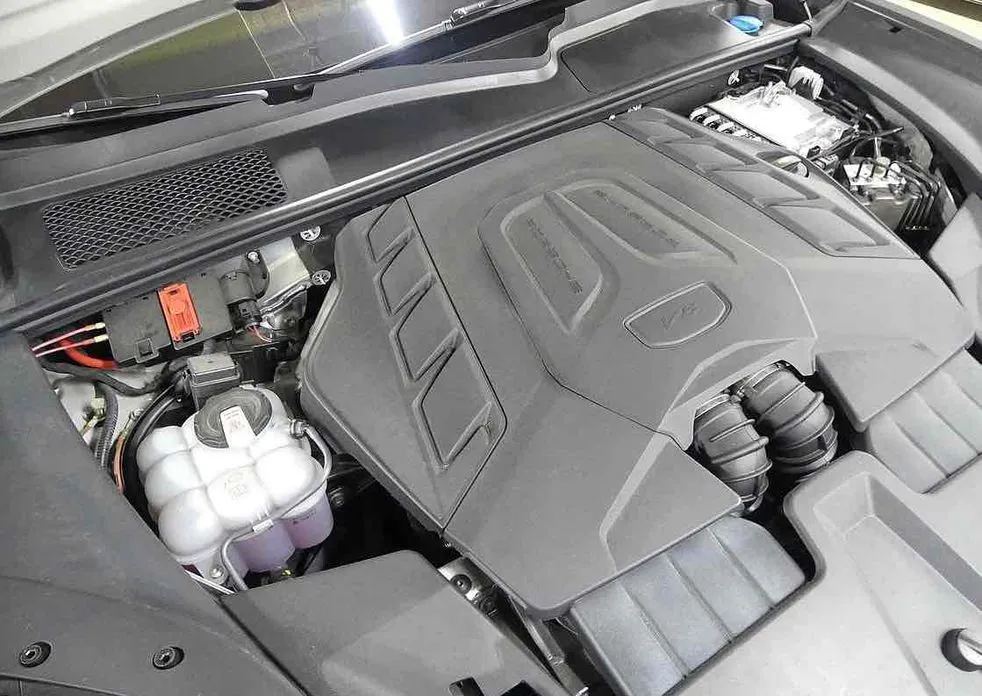 Porsche Cayenne 2025 из KR, фото 3