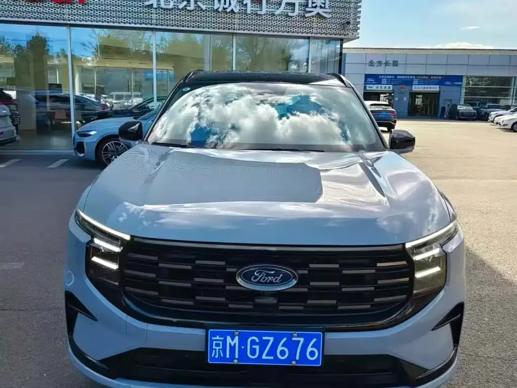 Ford Edge — фото 10