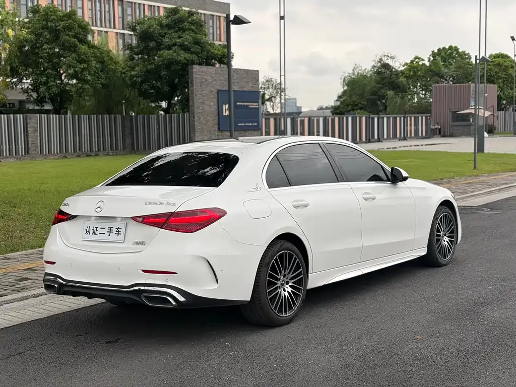 Mercedes-Benz C-Class — фото 8