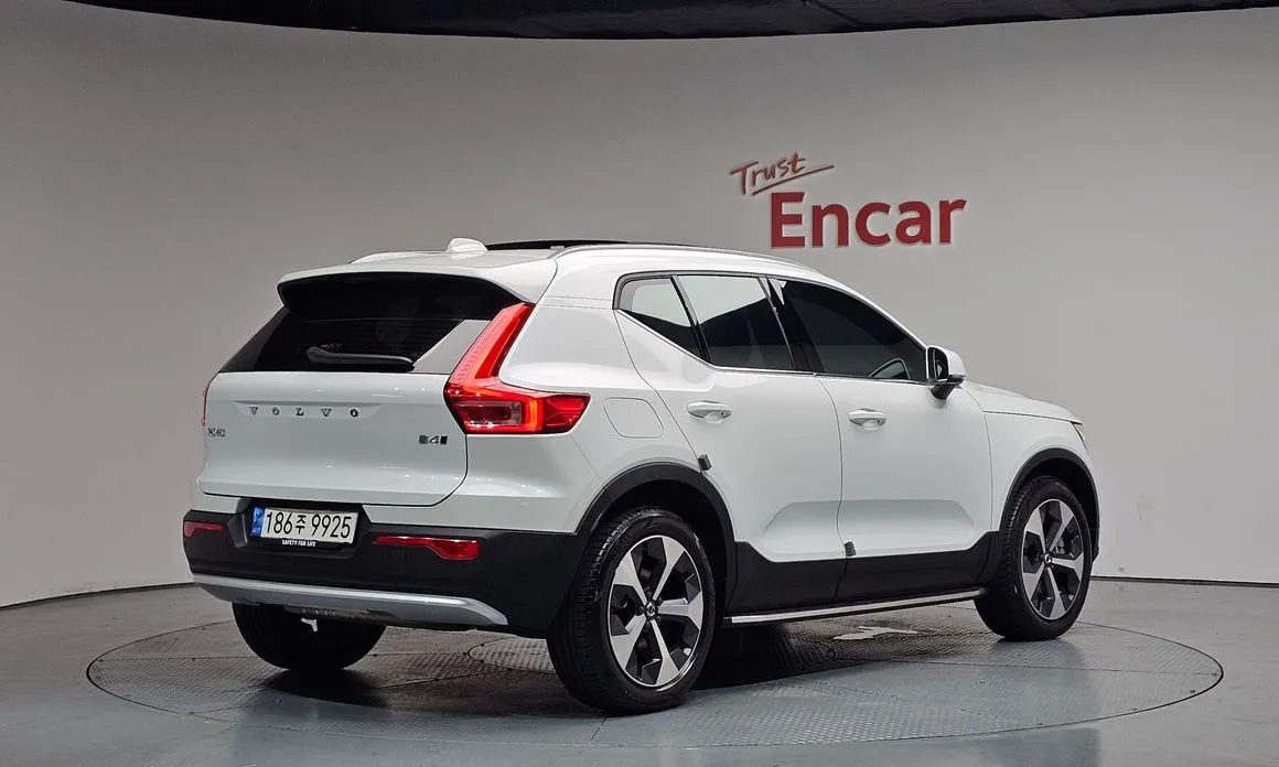 Volvo XC40 2023 из KR, фото 6