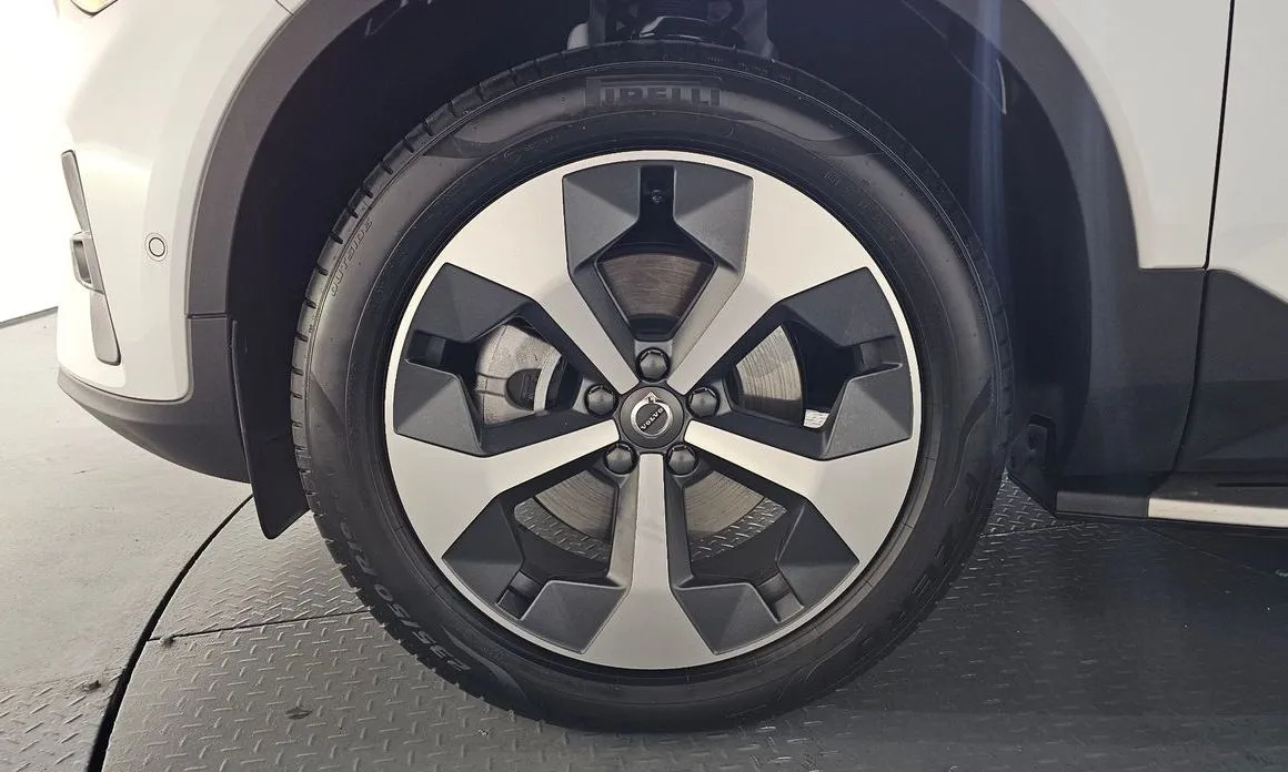 Volvo XC40 2023 из KR, фото 4
