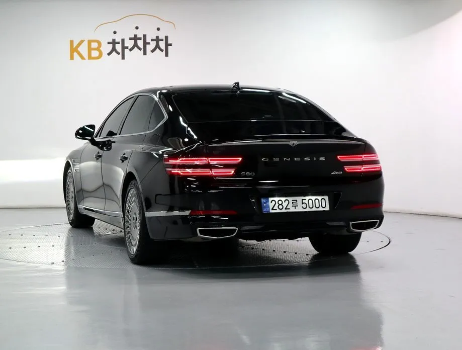 Genesis G80 — фото 10