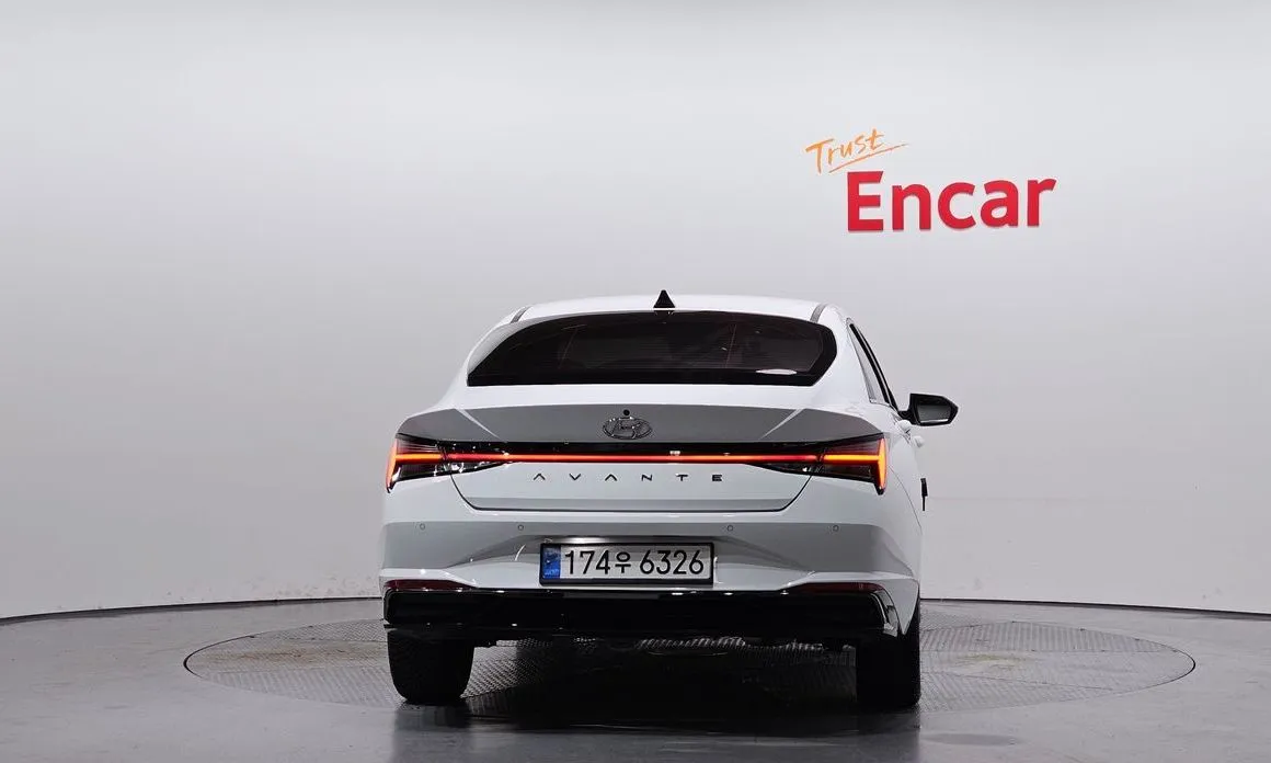 Hyundai AVANTE 2021 из KR, фото 2
