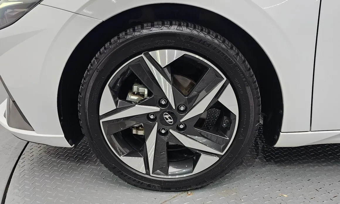 Hyundai AVANTE 2021 из KR, фото 4