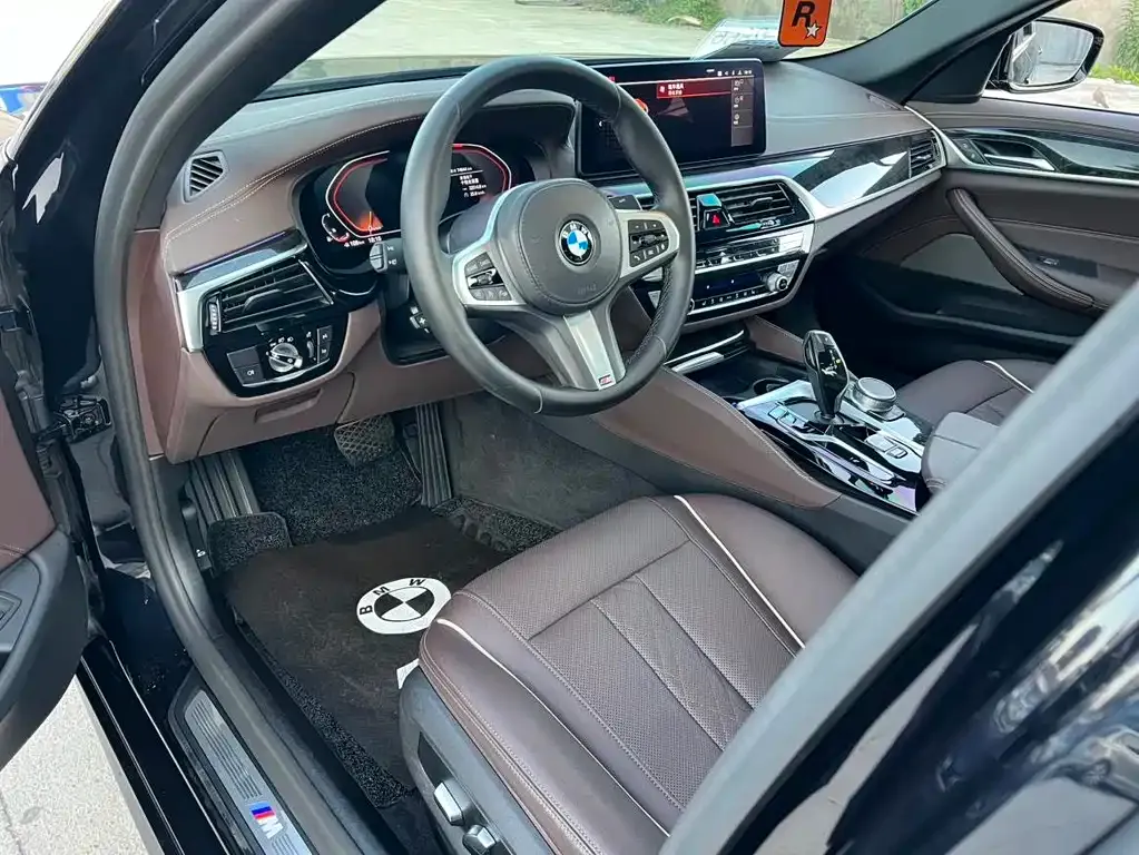 BMW 5 Series — фото 5