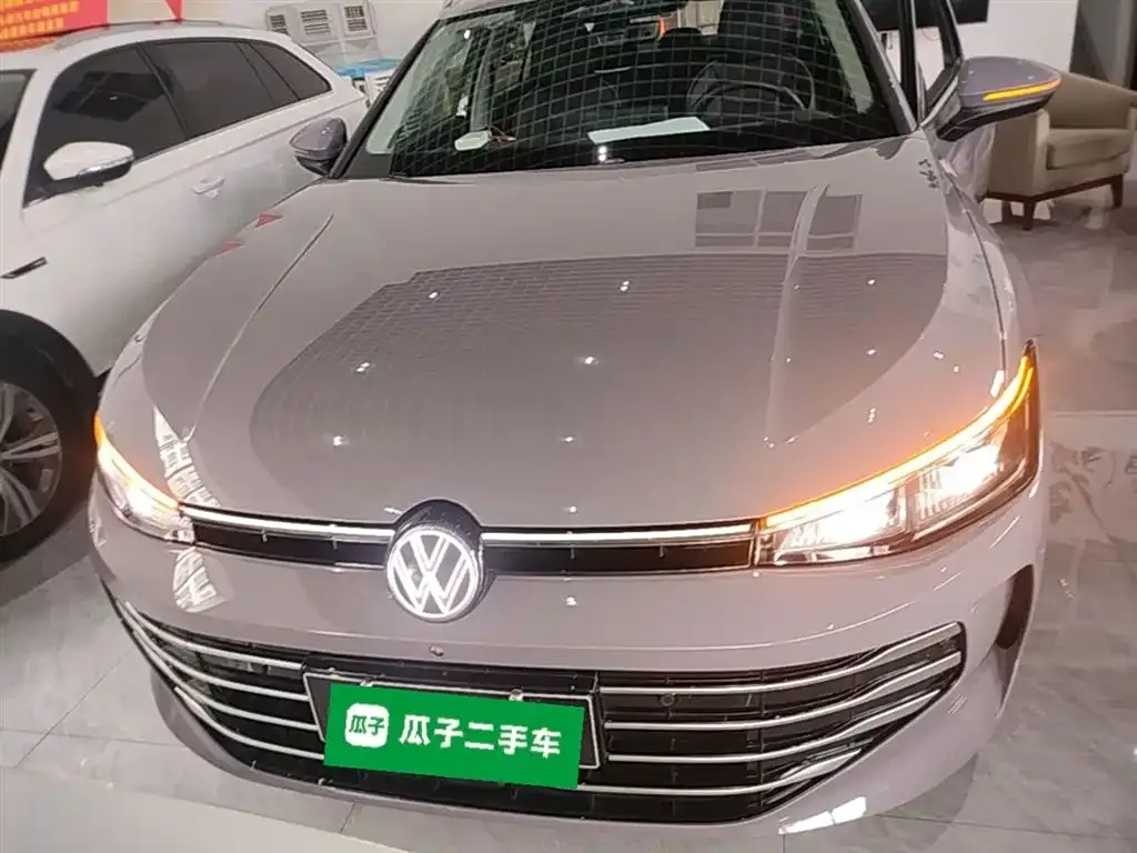 Volkswagen Passat — фото 6