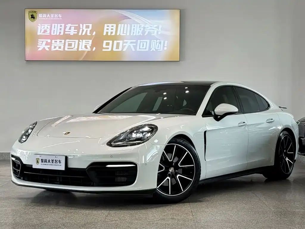 Porsche Panamera — фото 1