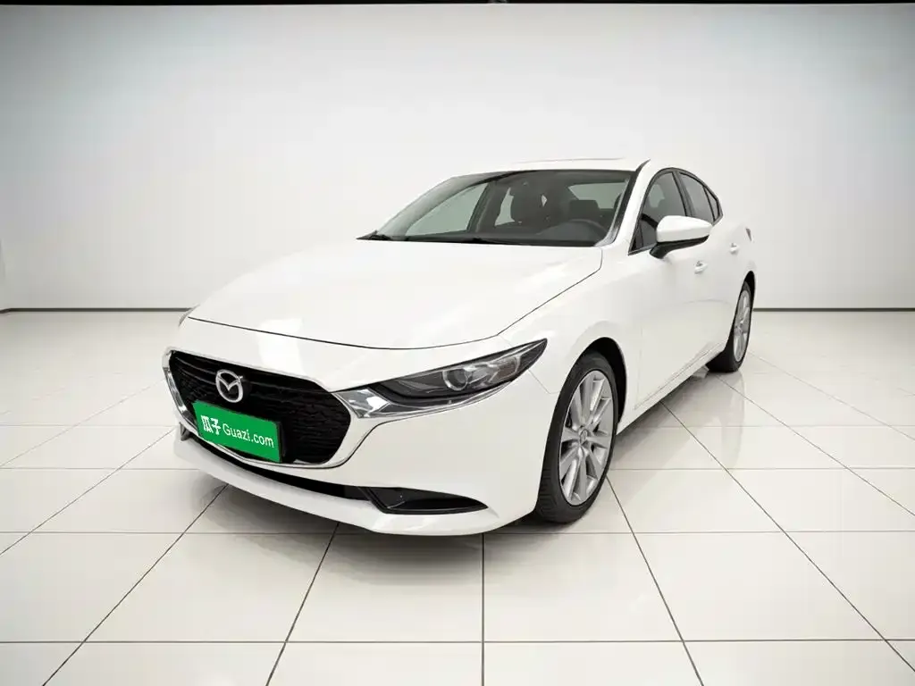 Mazda 3 Axela — фото 1