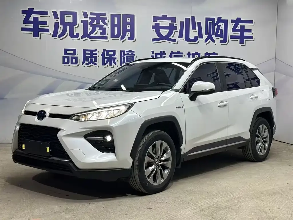 Toyota Wildlander — фото 1