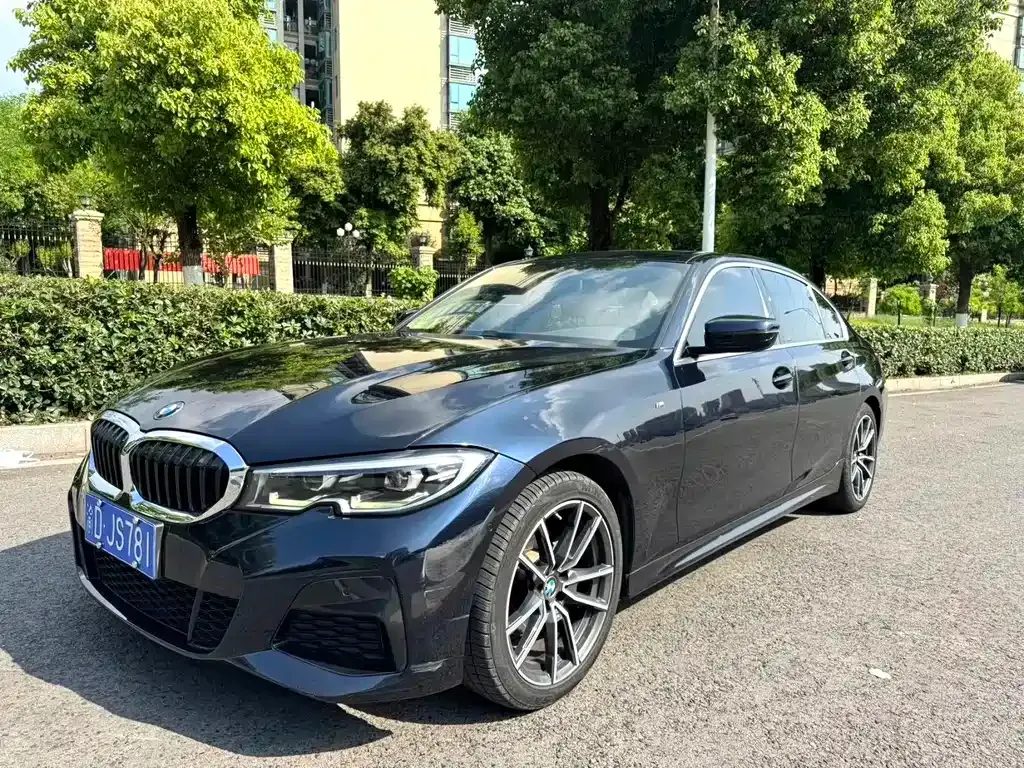 BMW 3 Series — фото 1