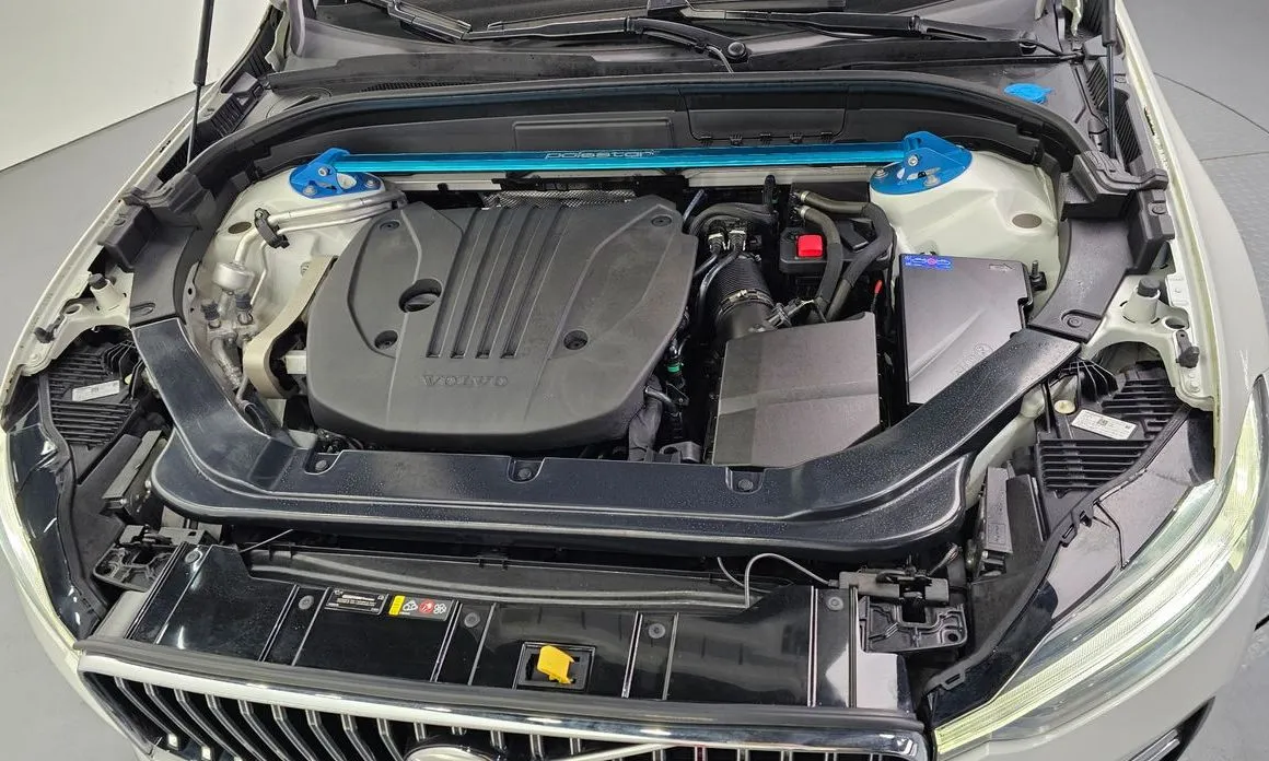 Volvo XC60 2023 из KR, фото 9