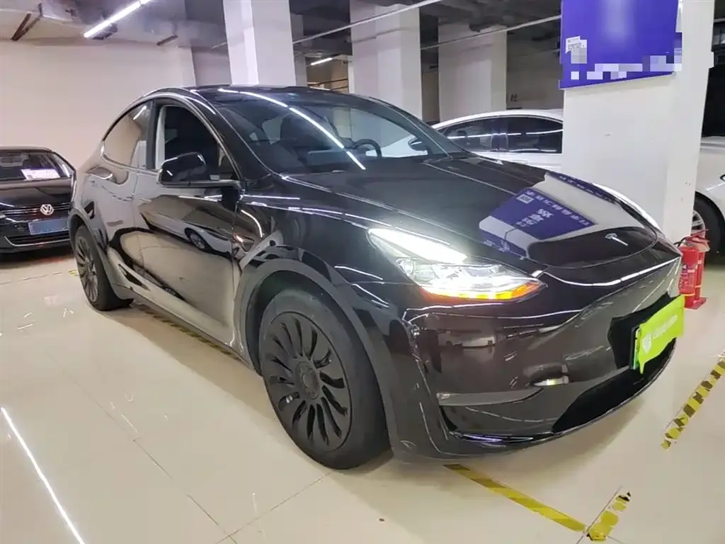 Tesla Model Y — фото 5