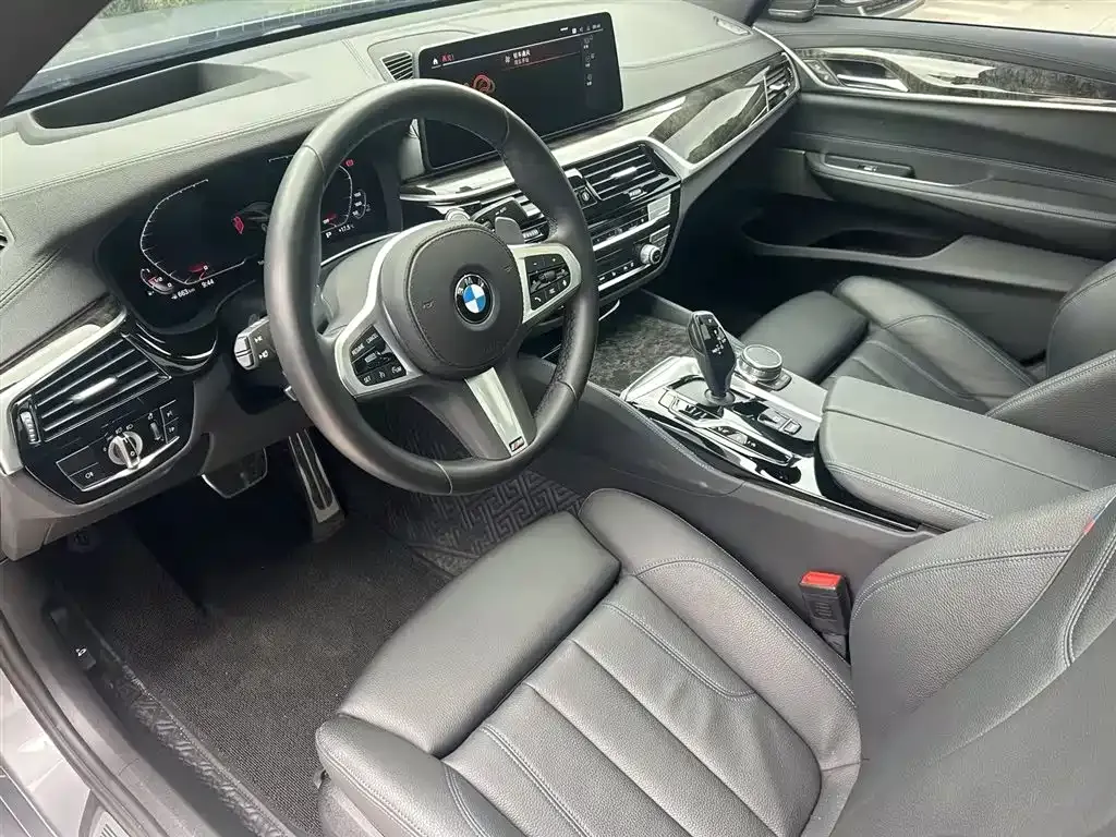 BMW 6 Series GT — фото 10