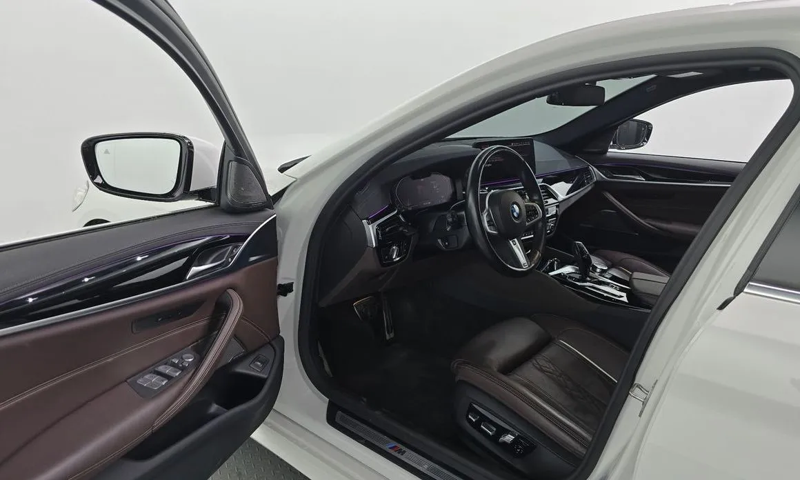 BMW 5-Series 2022 из KR, фото 4