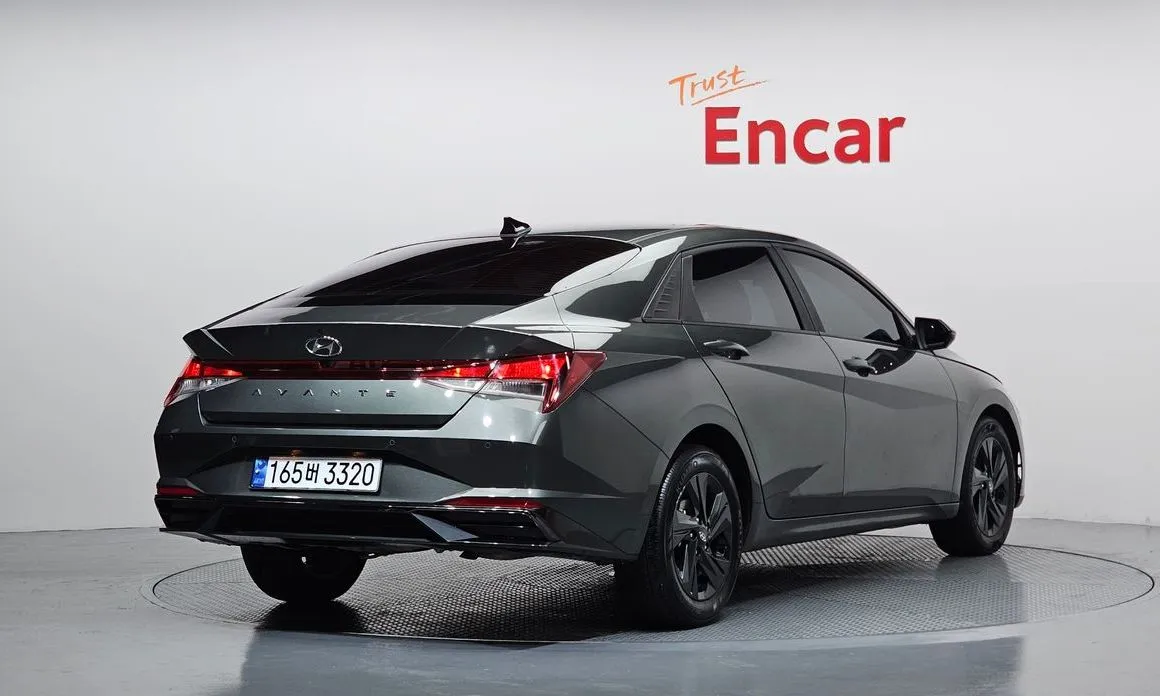 Hyundai AVANTE — фото 2