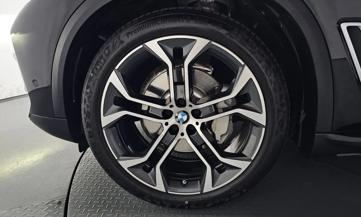 BMW X5 — фото 10