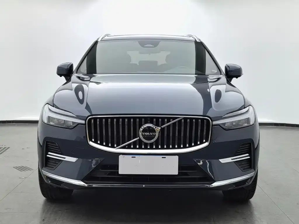 Volvo XC60 — фото 6