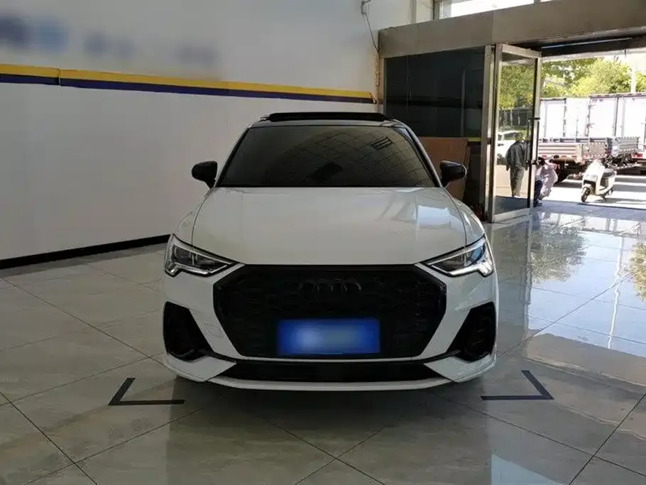 Audi Q3 2023 из CN, фото 7