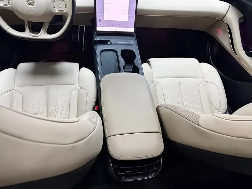 NIO ET5T 2024 из CN, фото 10