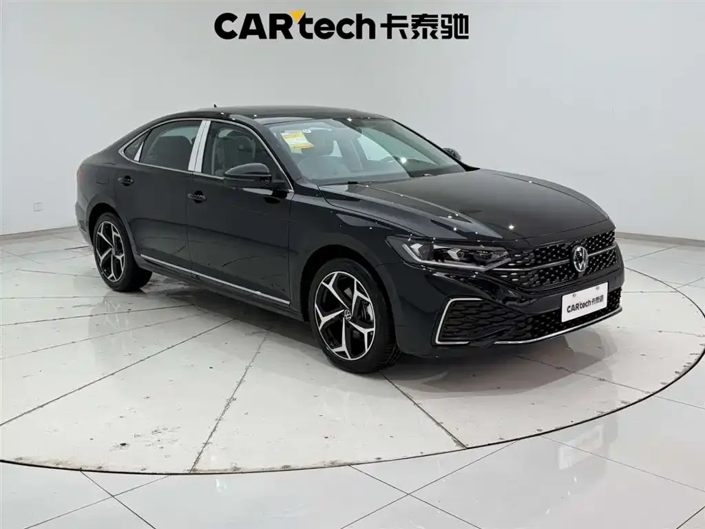 Volkswagen Passat — фото 2