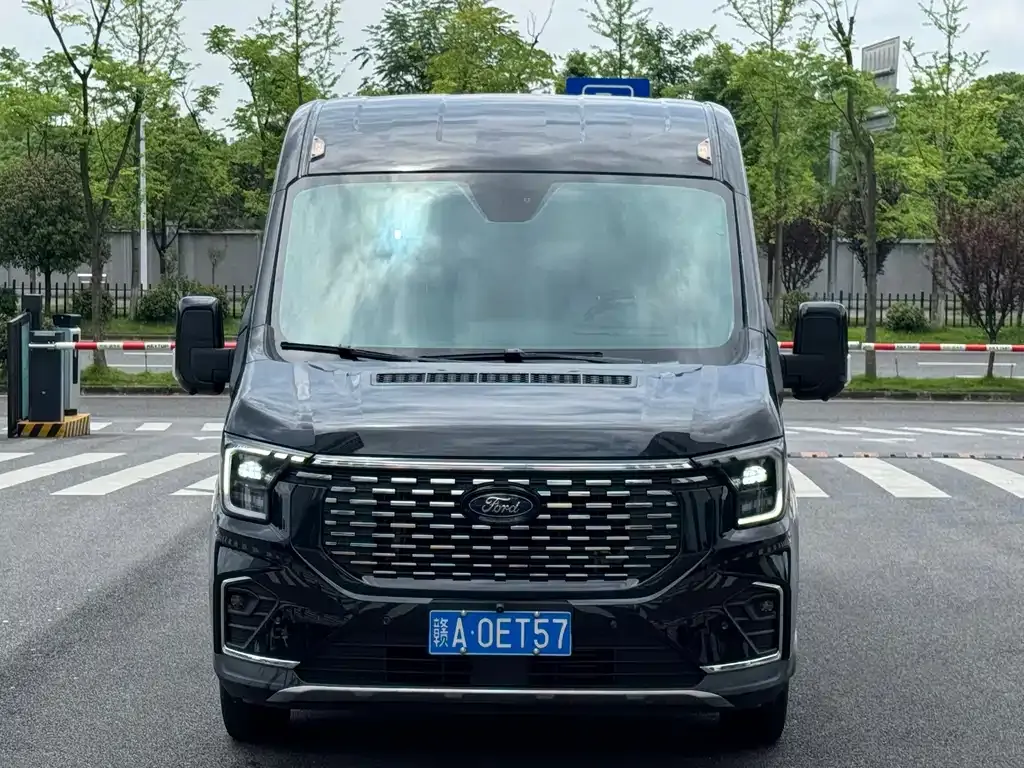 Ford Transit T8 2024 из CN, фото 9