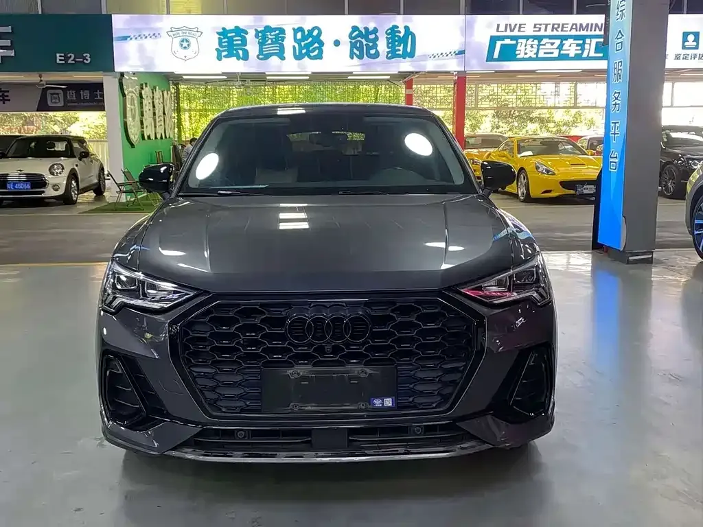 Audi Q3 Sportback — фото 6