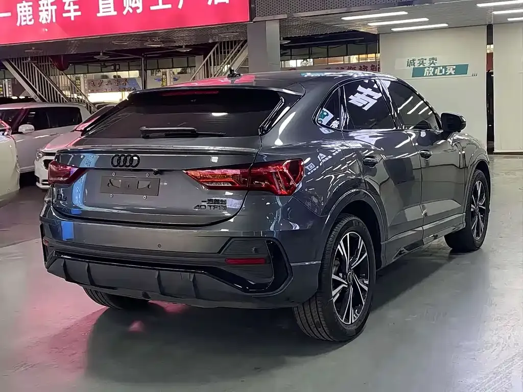Audi Q3 Sportback — фото 4