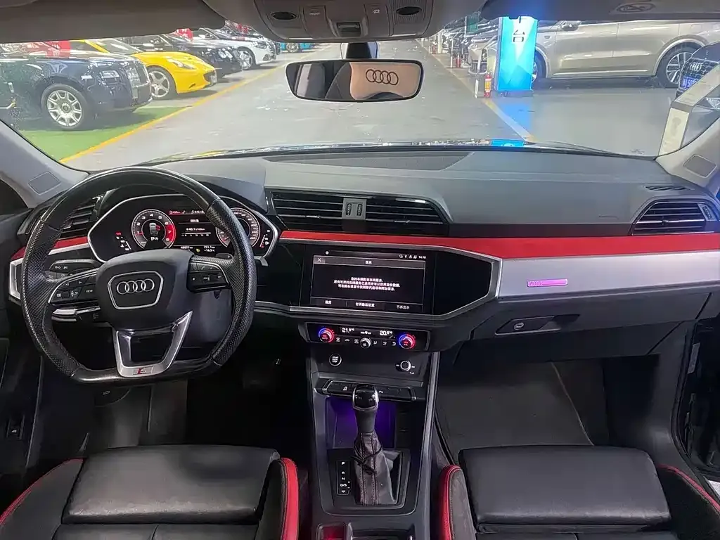 Audi Q3 Sportback — фото 10