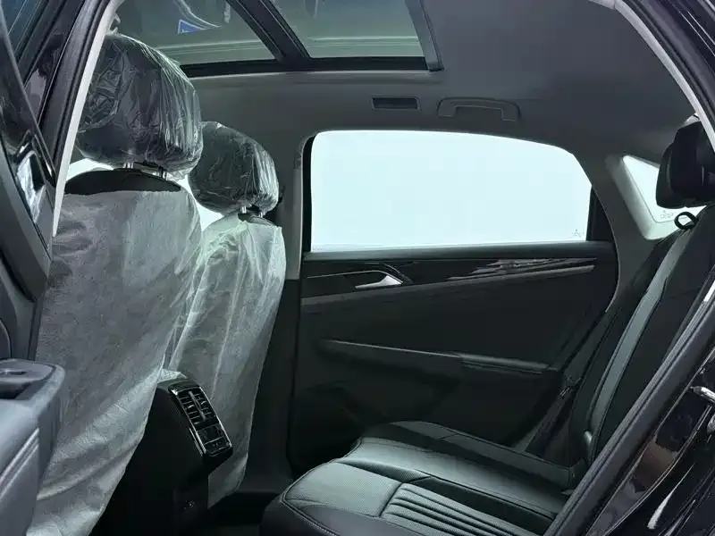 Volkswagen Passat — фото 10