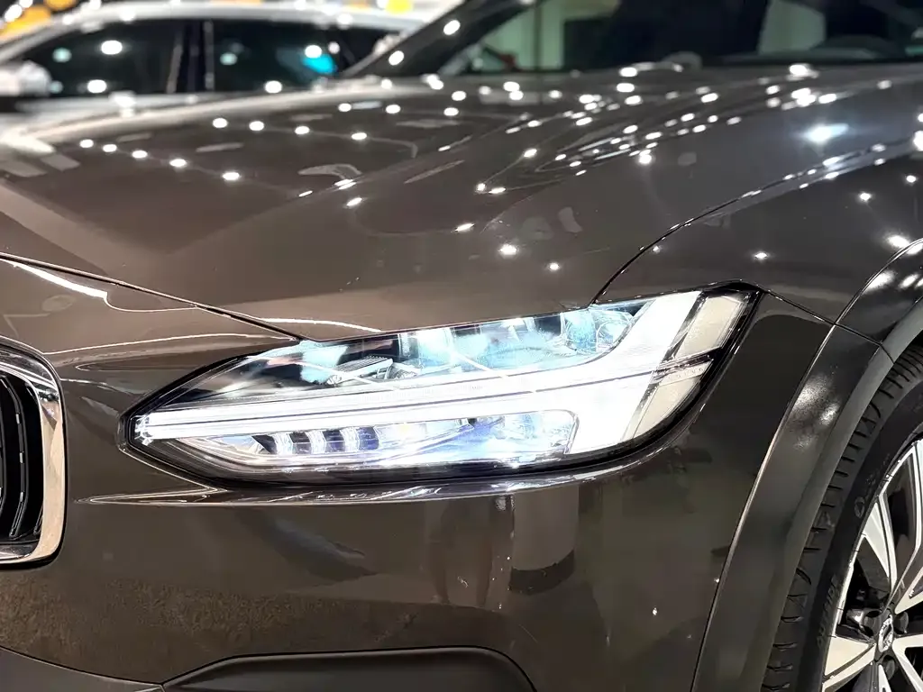 Volvo V90 2024 из CN, фото 5