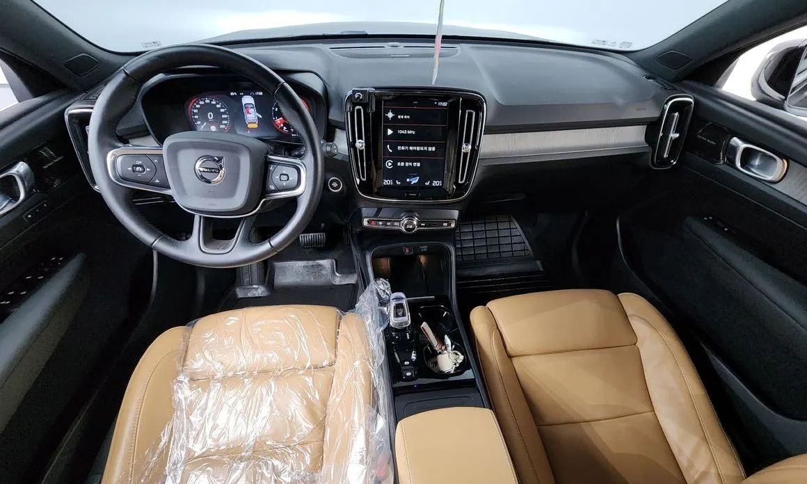 Volvo XC40 2021 из KR, фото 3