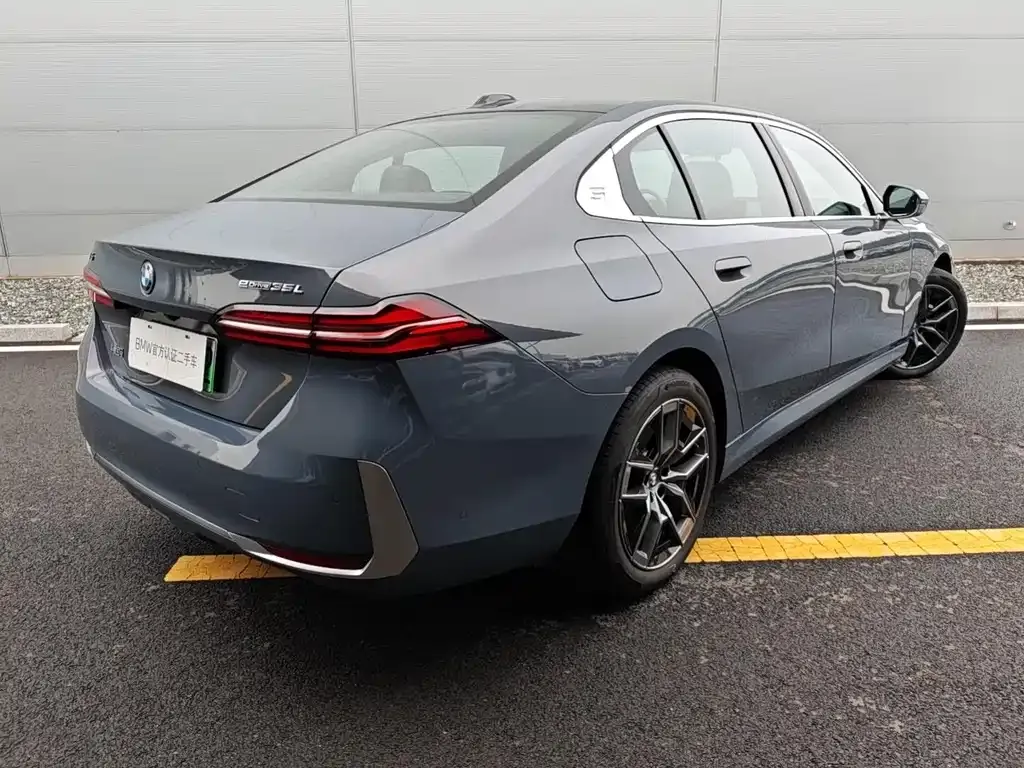 BMW i5 2025 из CN, фото 7