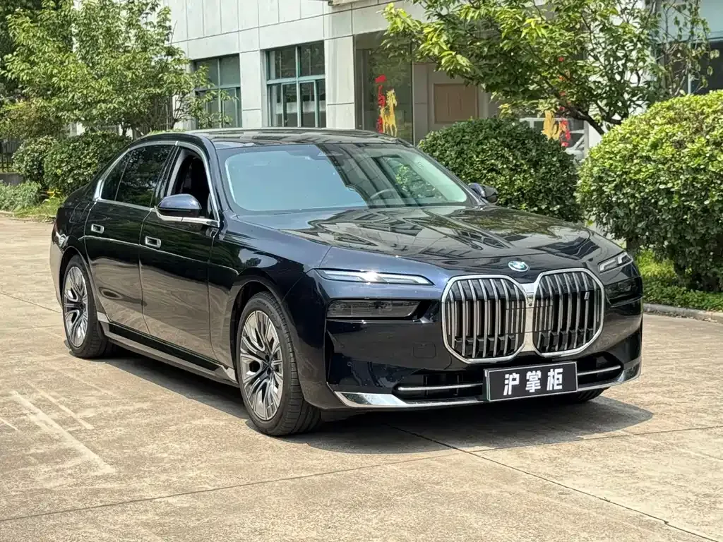 BMW i7 2024 из CN, фото 9