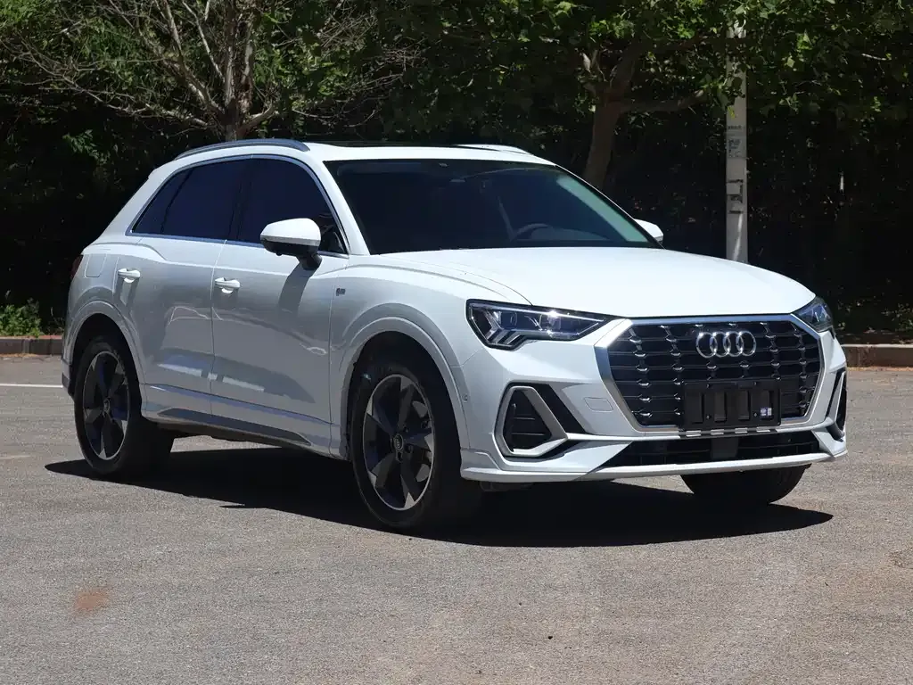 Audi Q3 — фото 10
