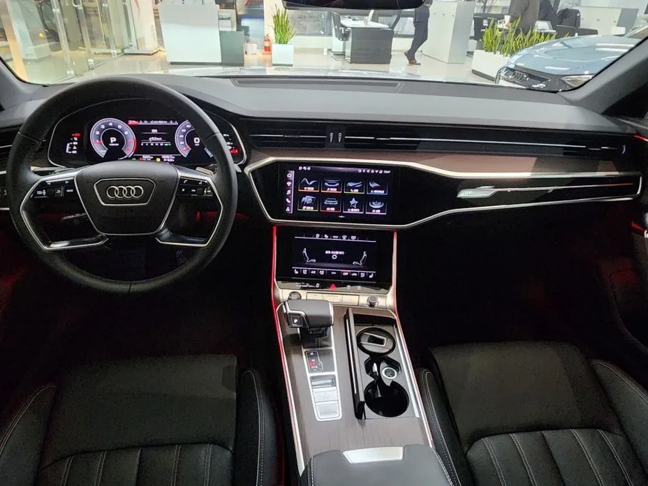 Audi A6 — фото 8