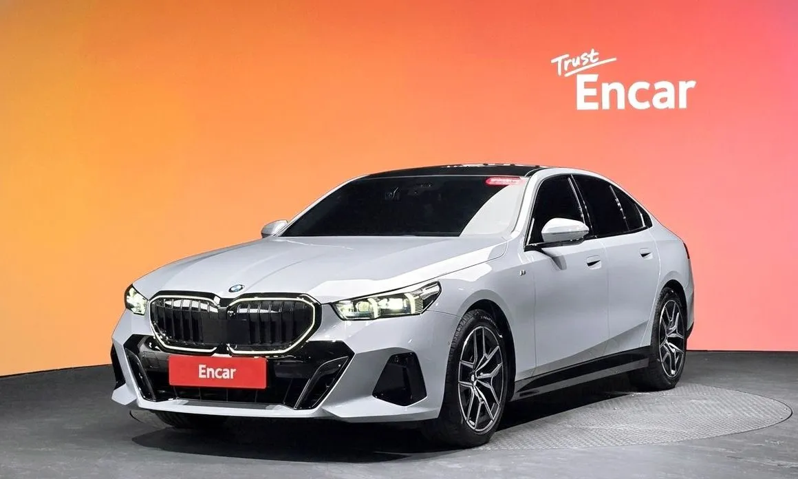 BMW 5-Series 2025 из KR, фото 1