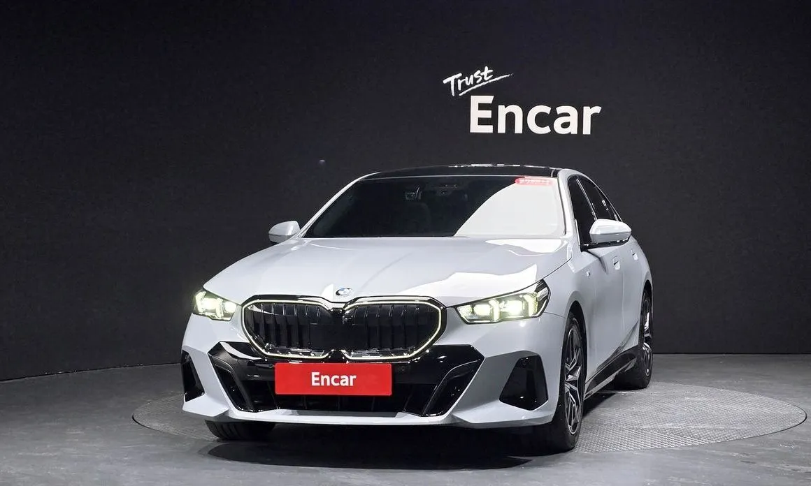 BMW 5-Series 2025 из KR, фото 7