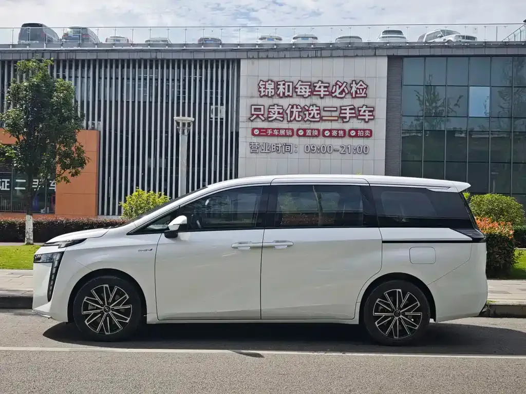 GAC Motor 传祺E8 PHEV 2025 из CN, фото 3